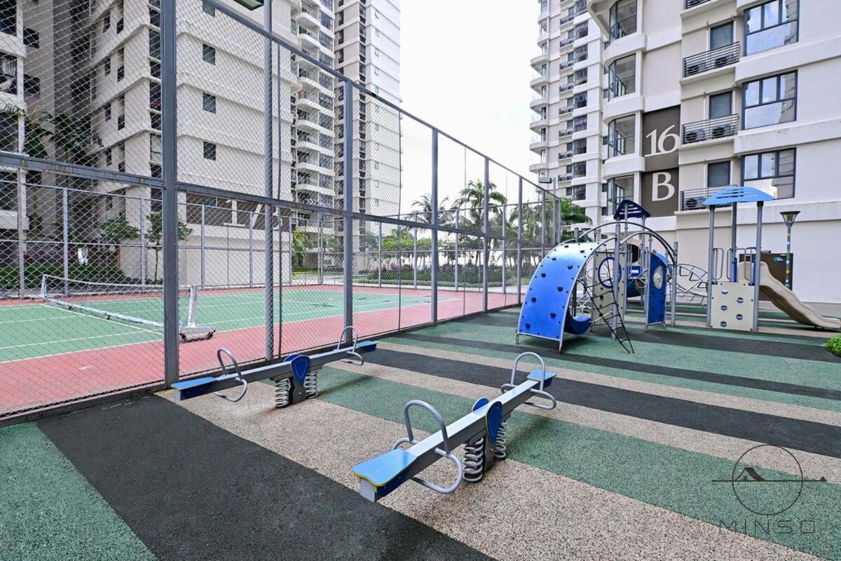 조호르 바루 Kingsbay B #5Pax #Vintagewood #Highfloor 아파트 외부 사진