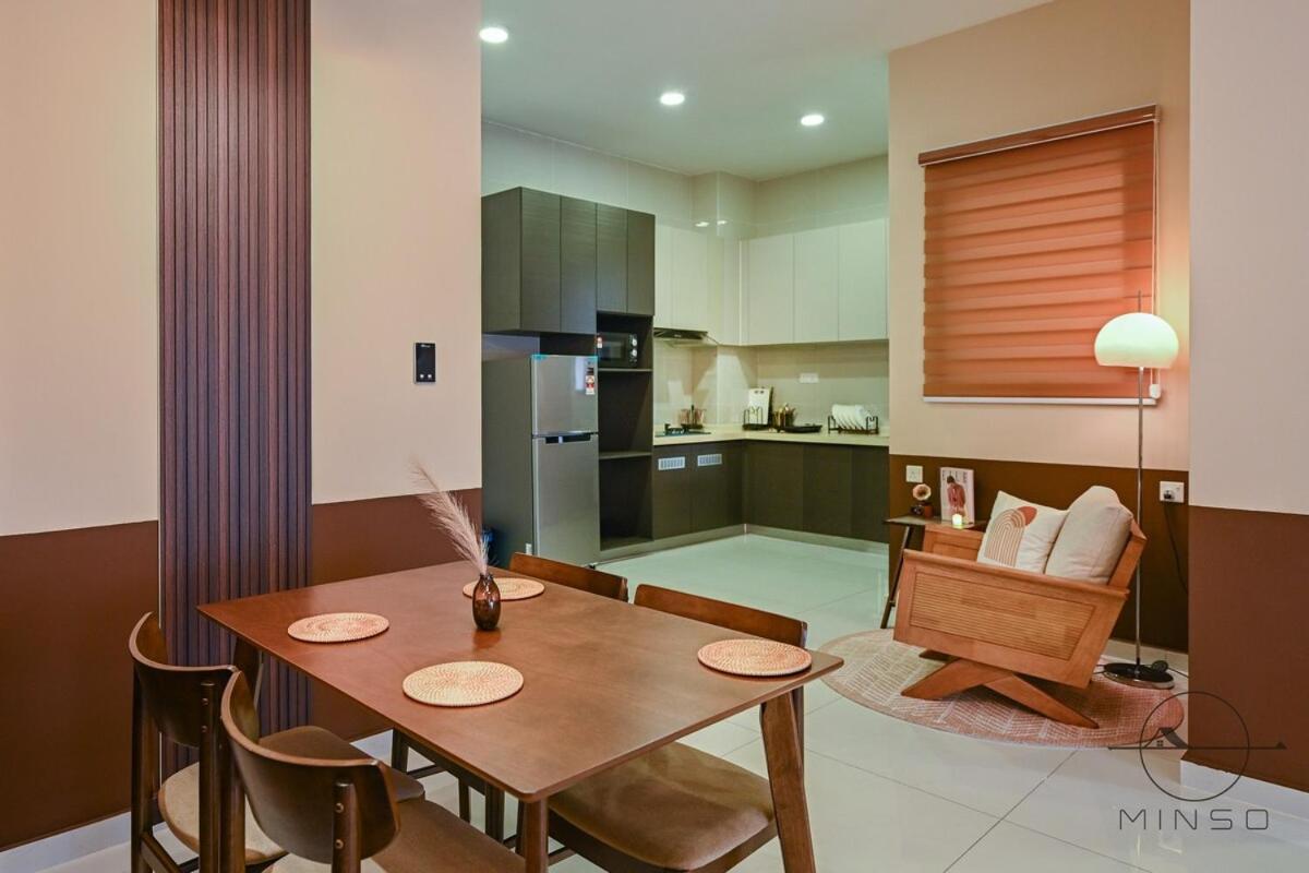 조호르 바루 Kingsbay B #5Pax #Vintagewood #Highfloor 아파트 외부 사진