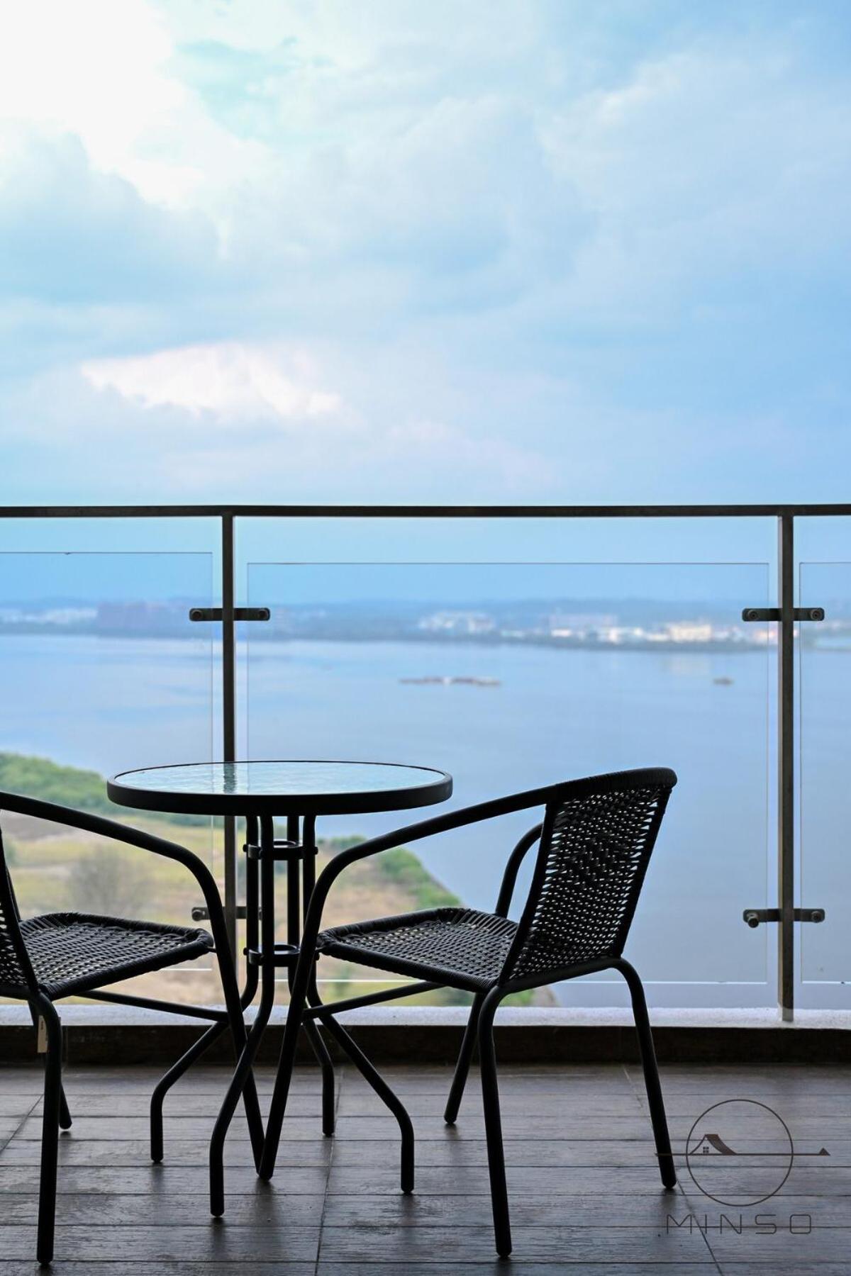 조호르 바루 Kingsbay B #5Pax #Vintagewood #Highfloor 아파트 외부 사진